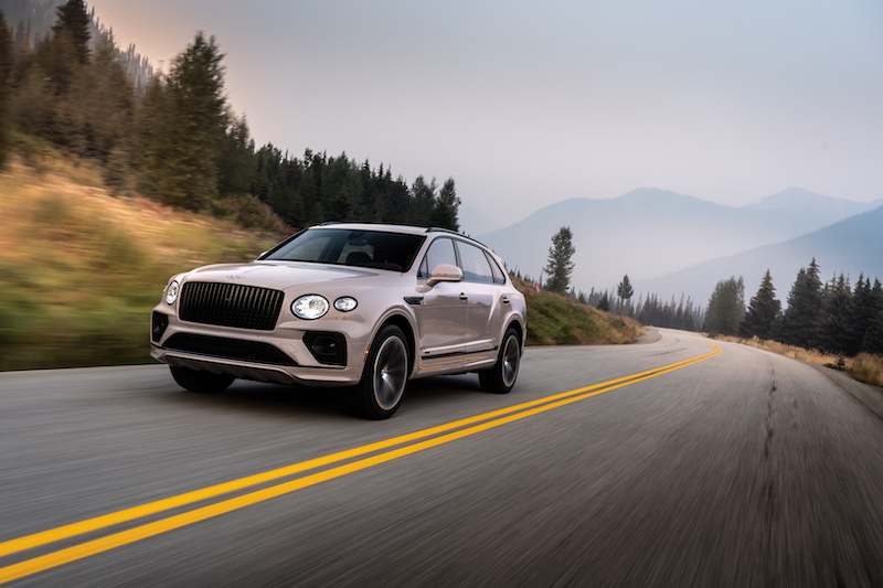 Bentley จัดโชว์เคส “Ready to Drive 2024” ฉลองปีมังกรทอง